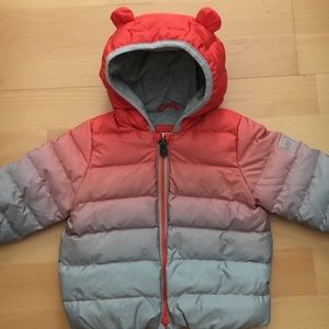 Baby Gap puffer coat. Size 6-12 months.